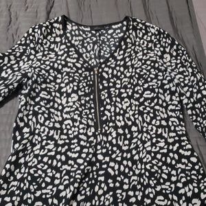 🌵Apt 9 Cheetah print blouse